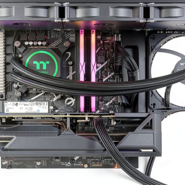 Thermaltake Gaming Desktop AMD Ryzen 7 9800X3D 32GB Memory-6