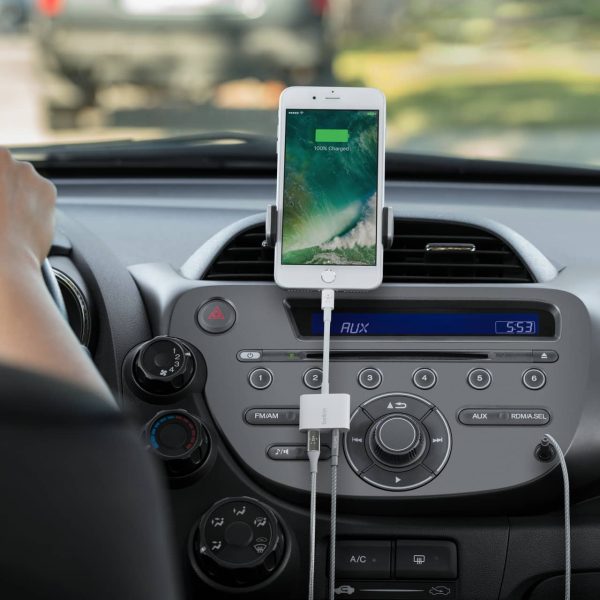 RockStar 3.5mm Audio Charge Adapter for iPhone MFi Certified-10
