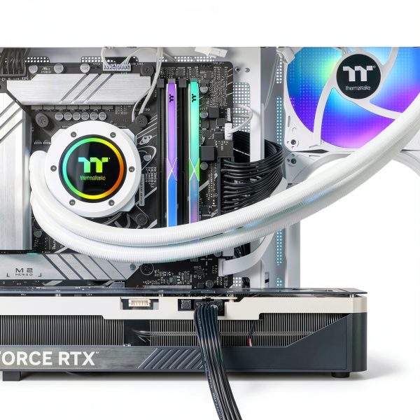 Thermaltake Gaming Desktop AMD Ryzen 7 9800X3D RTX 5070-6