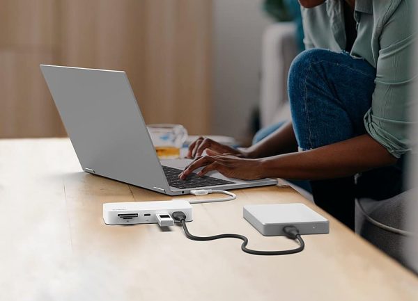 Belkin USB C 6 in 1 Multiport Hub Mount White-4