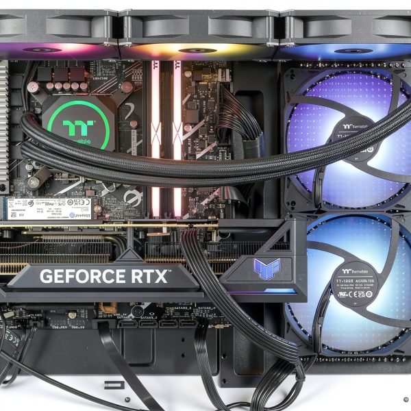 Thermaltake Gaming Desktop AMD Ryzen 7 9800X3D RTX 5070 Ti-6