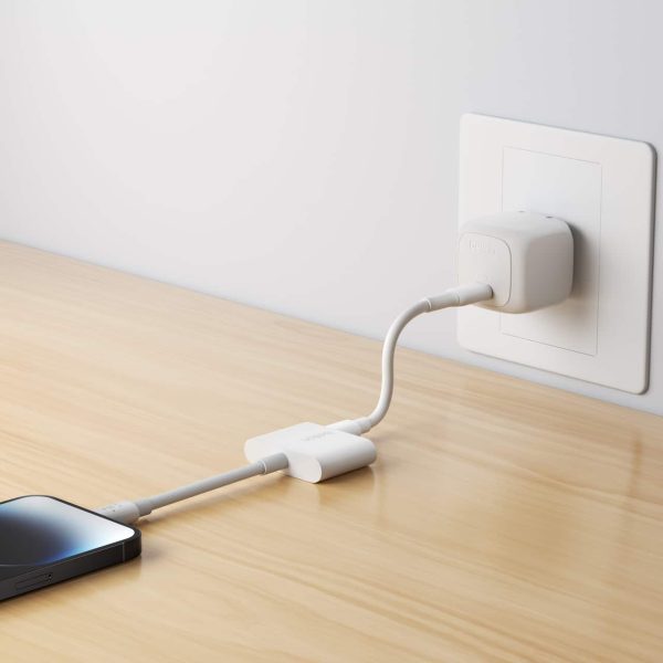 RockStar 3.5mm Audio Charge Adapter for iPhone MFi Certified-5